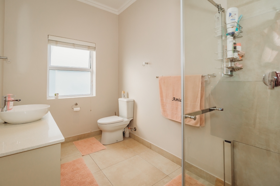 4 Bedroom Property for Sale in Kingswood Golf Estate Western Cape